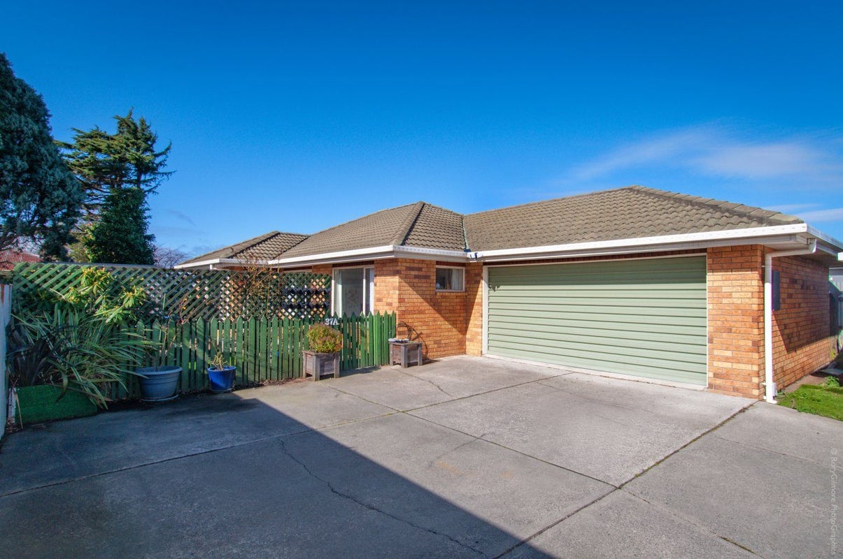 37A Branston Street, Hornby, Christchurch - Carousel 1
