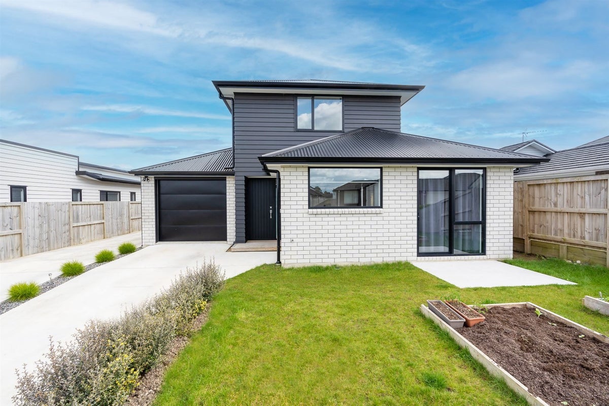 13A Arahi Place, Rototuna North, Hamilton - Carousel 18
