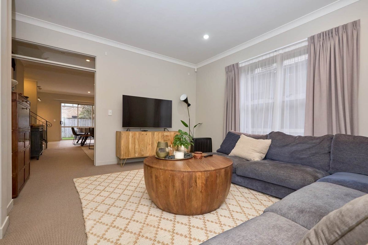 17 Tihi Street, Stonefields, Auckland - Carousel 2