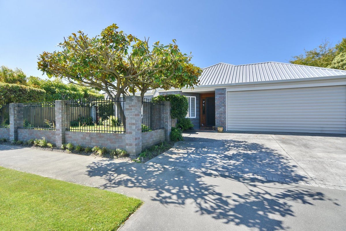 30 Farnswood Place, Redwood, Christchurch - Carousel 2