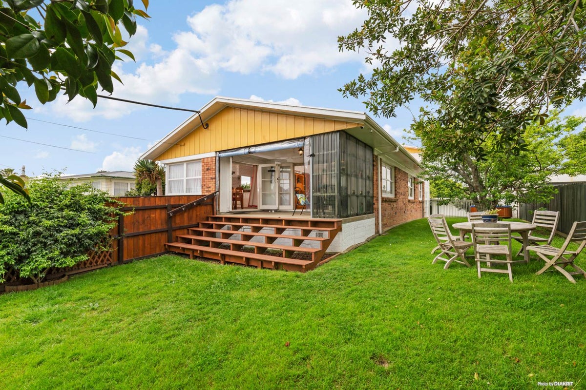 42 Royston Street, Rosehill, Papakura - Carousel 1