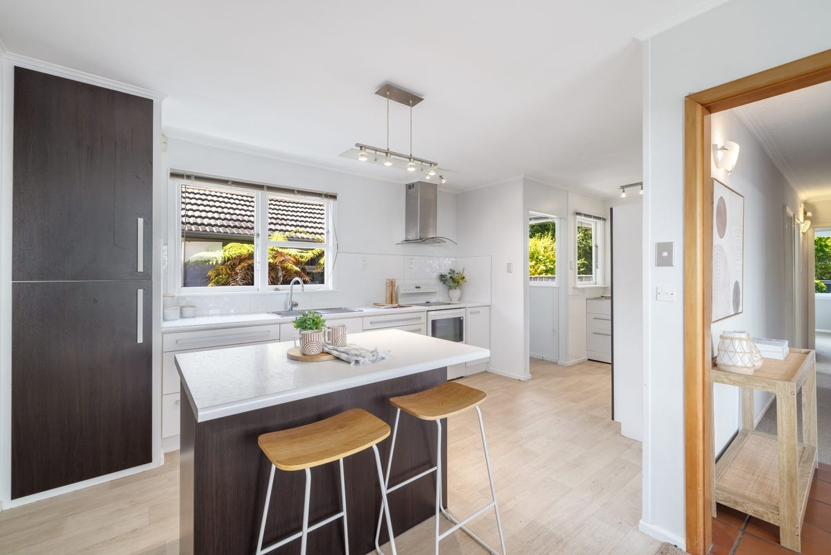 205 Innes Road, St Albans, Christchurch - Carousel 2