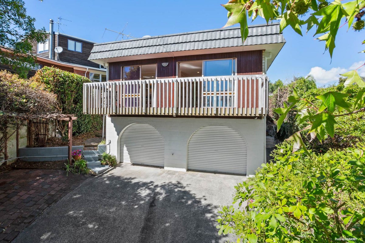 1/22 Holt Avenue, Torbay, Auckland - Carousel 1