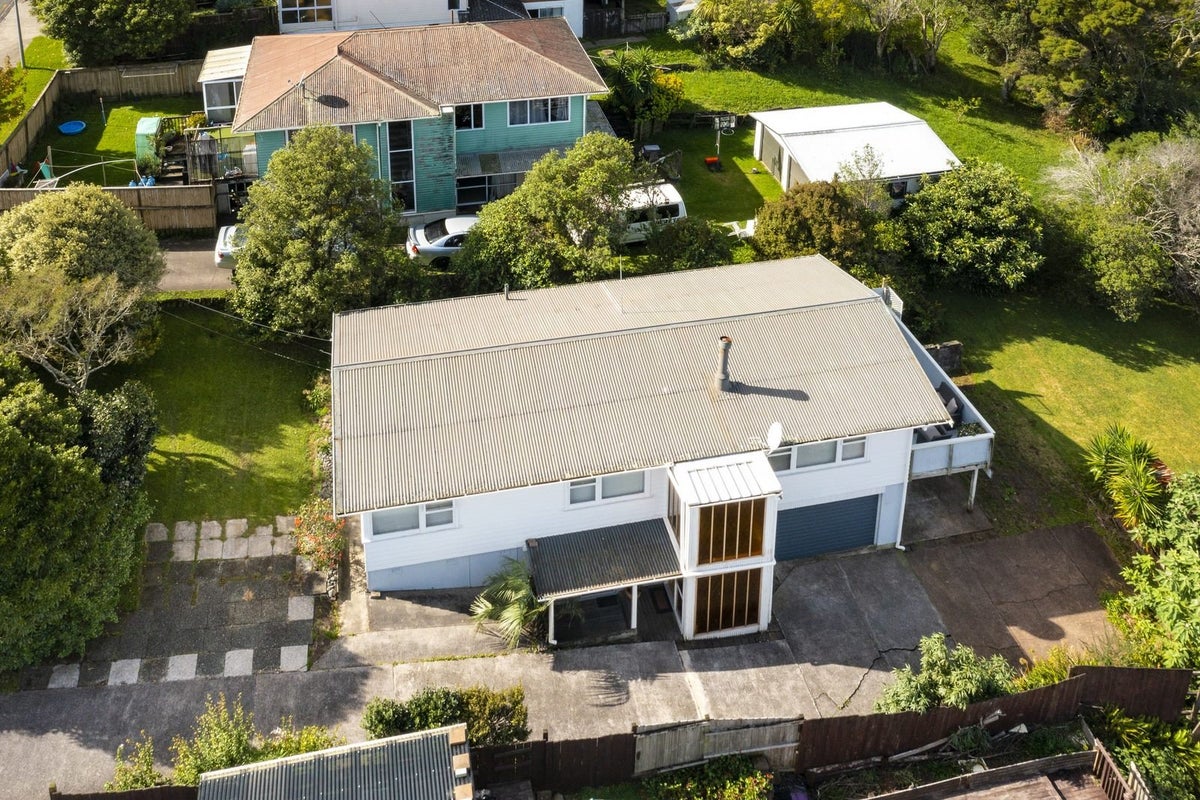 1/28 Spencer Road, Pinehill, Auckland - Carousel 2