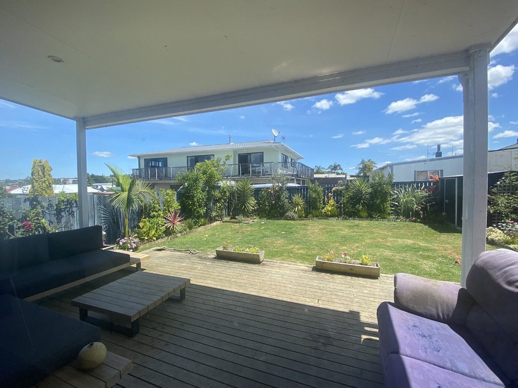 17A Central Avenue, Avenues, Whangarei - Carousel 2