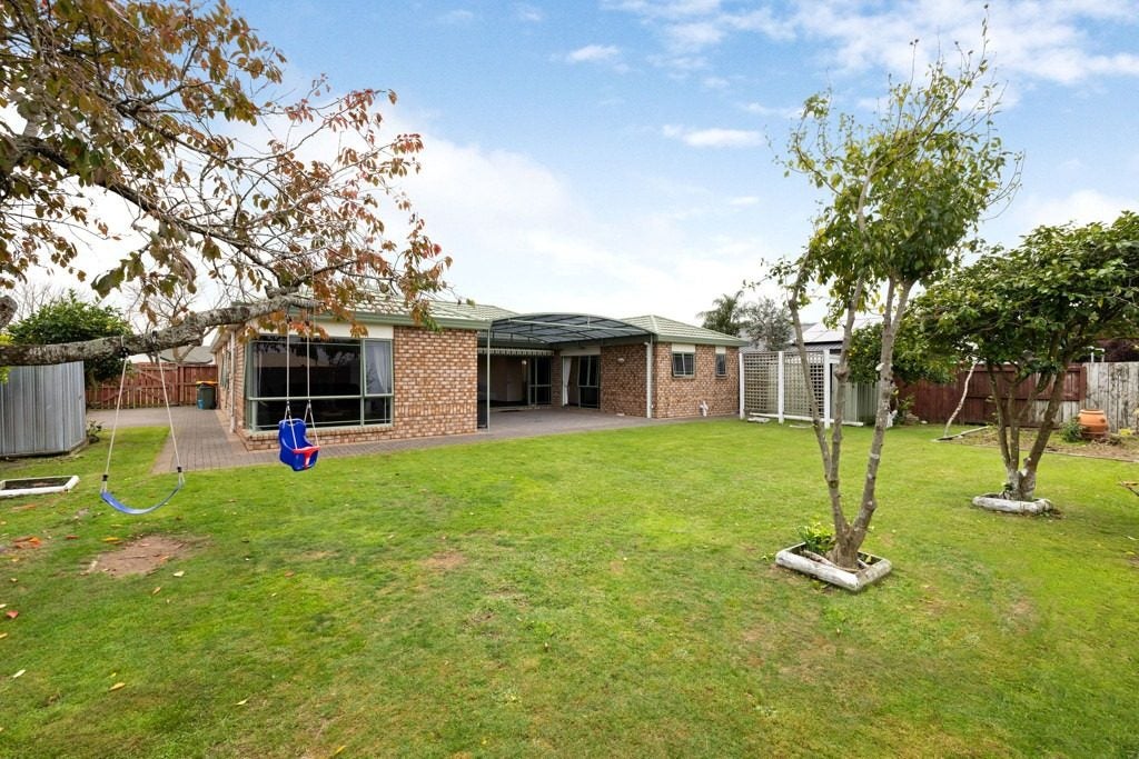 6 Bouverie Crescent, Flagstaff, Hamilton - Carousel 2