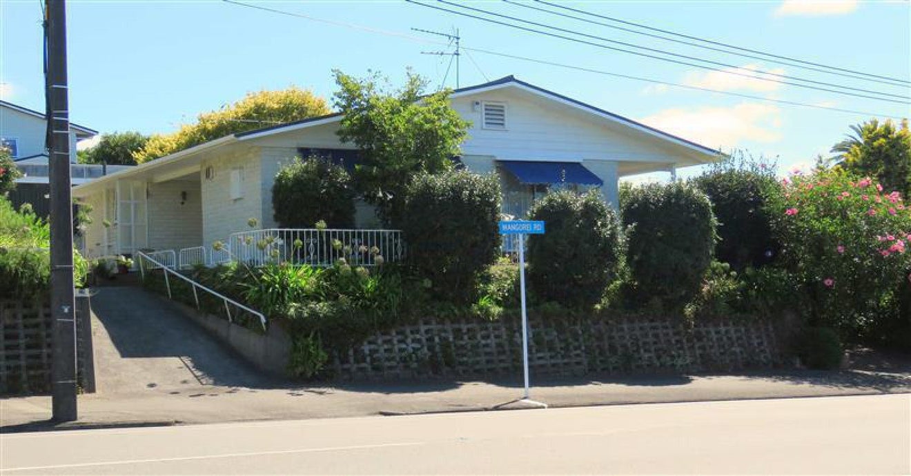 78 Mangorei Road, Strandon, New Plymouth - Carousel 2
