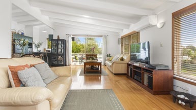 104 Aeroview Drive, Beach Haven, Auckland - Carousel 1