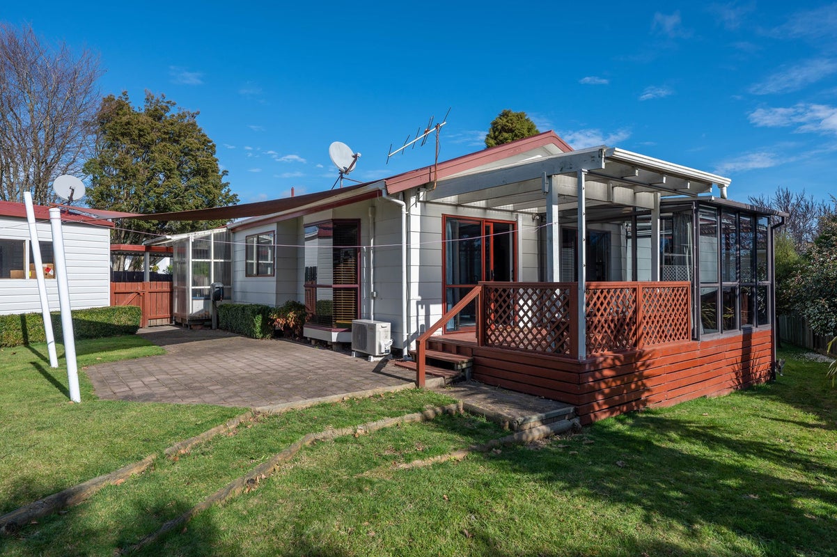 40 Dickens Street, Owhata, Rotorua - Carousel 2