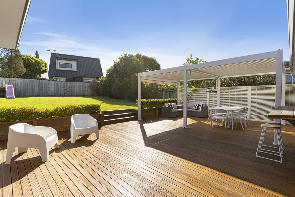 17 Imogene Way, Half Moon Bay, Auckland - Carousel 2