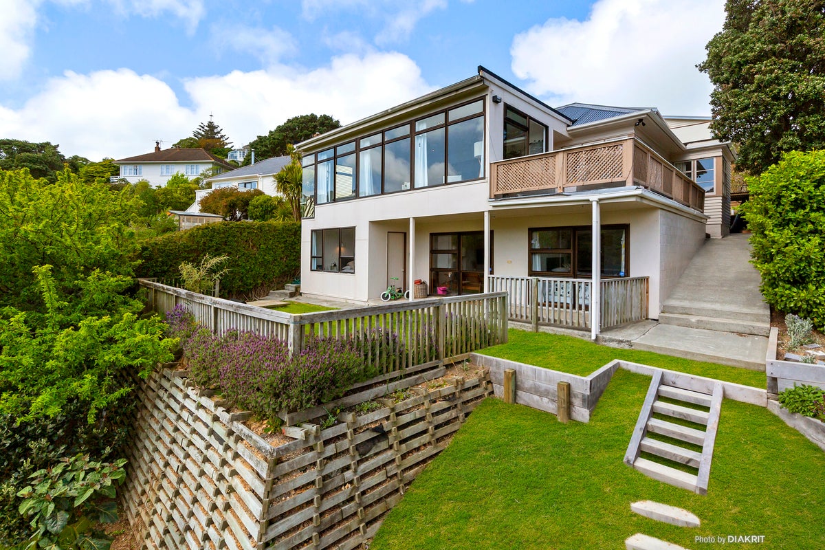 163A Totara Road, Miramar, Wellington - Carousel 15