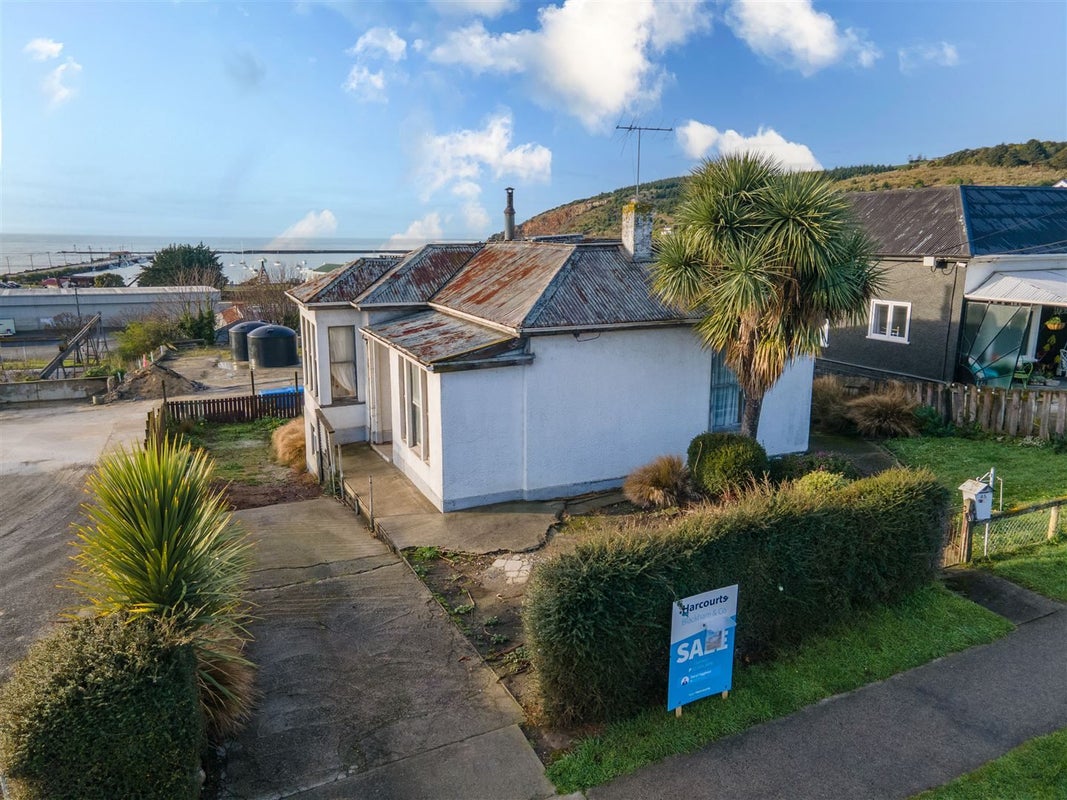 45 Tees Street, South Hill, Oamaru - Carousel 1