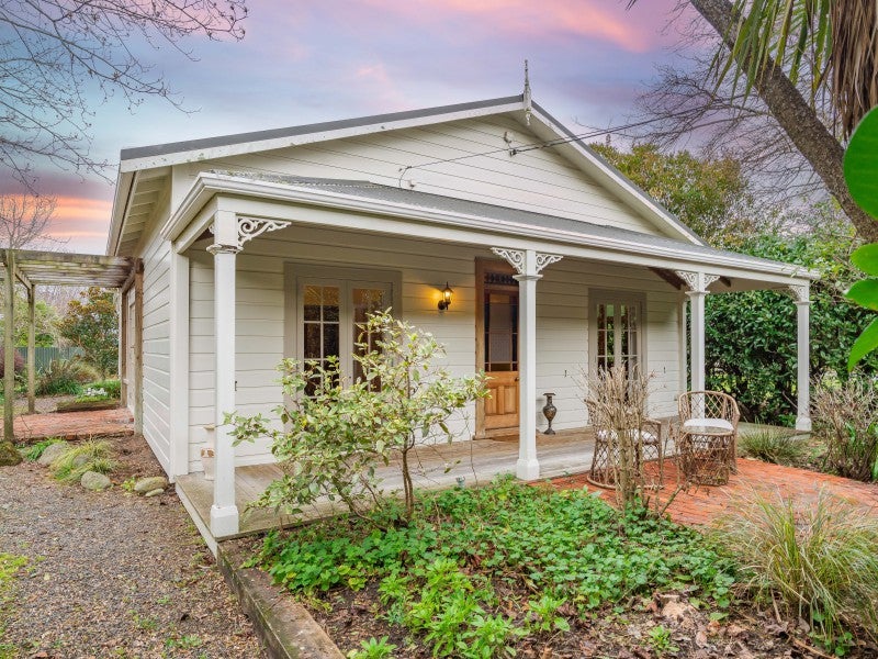 15 Kempton Street, Greytown - Carousel 2