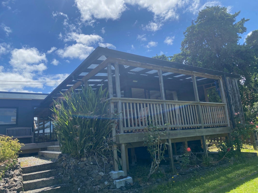6 Bonham Street, Pahi, Paparoa - Carousel 1