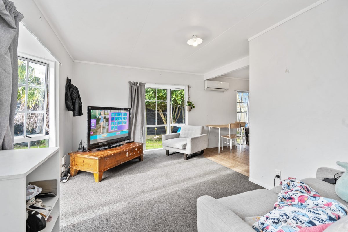 16A Thomas Street, Tikipunga, Whangarei - Carousel 2