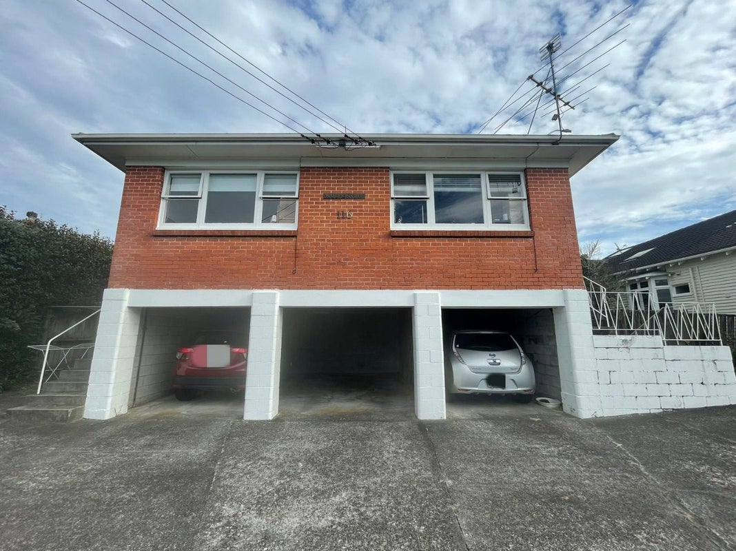 2/116 Grange Road, Mount Eden, Auckland - Carousel 1