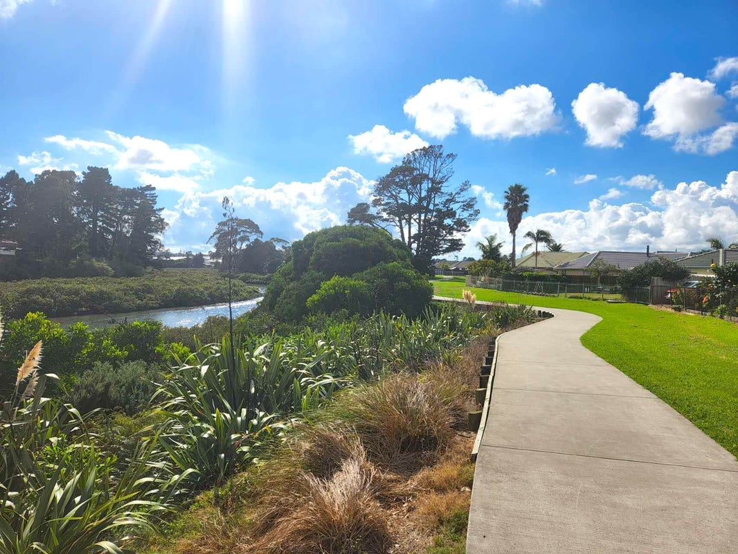 143 Burswood Drive, Burswood, Auckland - Carousel 14
