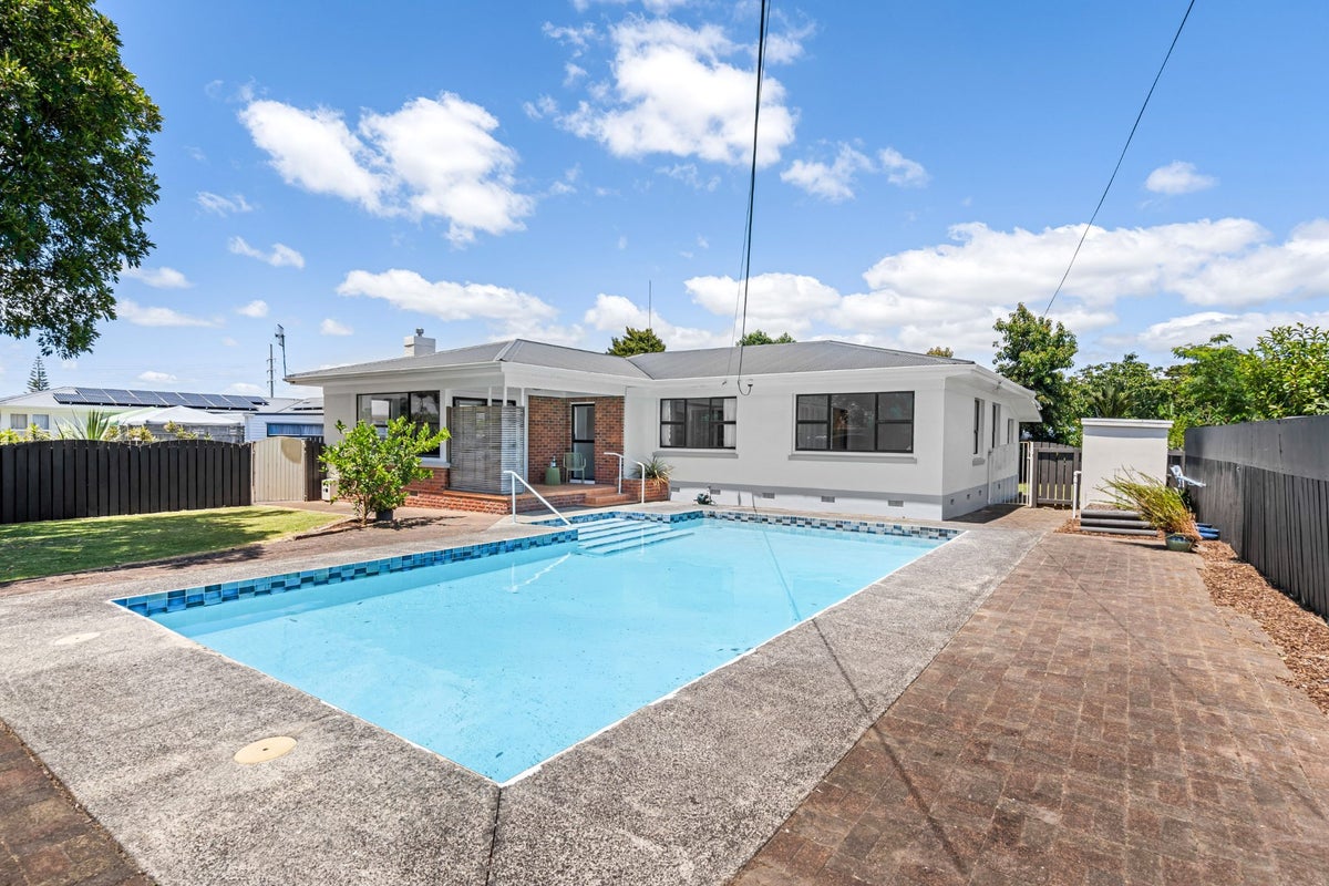 28 Puriri Park Road, Maunu, Whangarei - Carousel 1