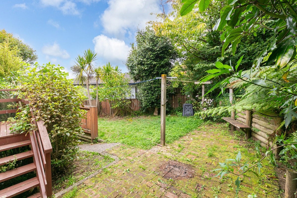 3 Sasanqua Way, Crofton Downs, Wellington - Carousel 13
