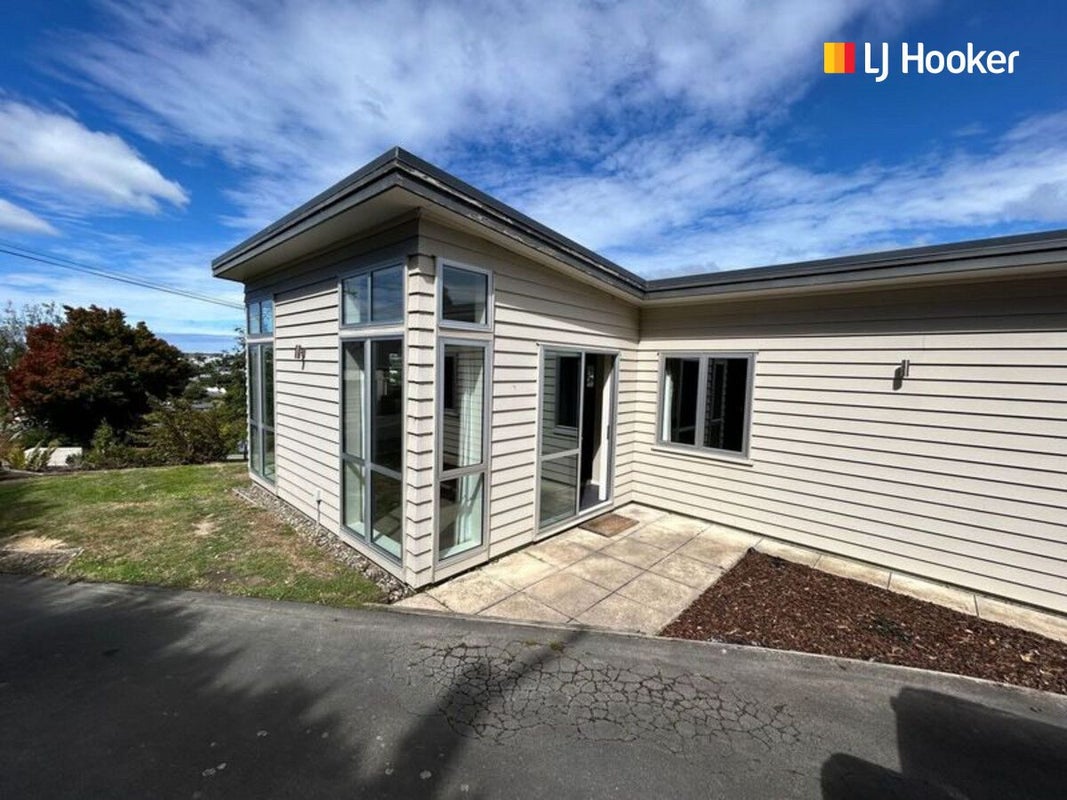 21 Pennant Street, Wakari, Dunedin - Carousel 1