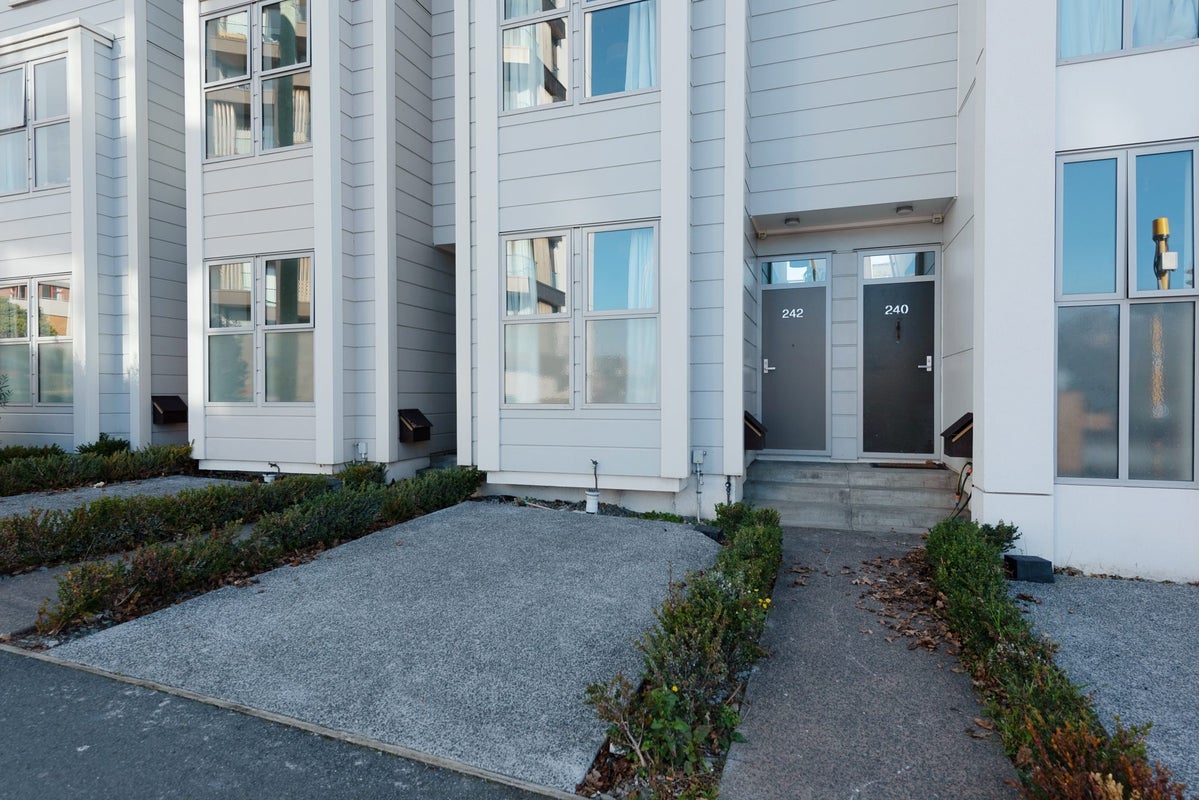 242 Victoria Street, Te Aro, Wellington - Carousel 18