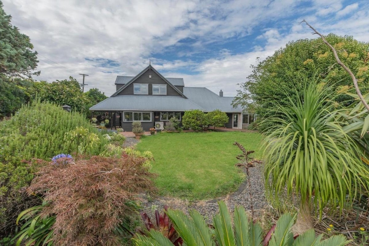 391 Redoubt Road, Totara Park, Auckland - Carousel 1