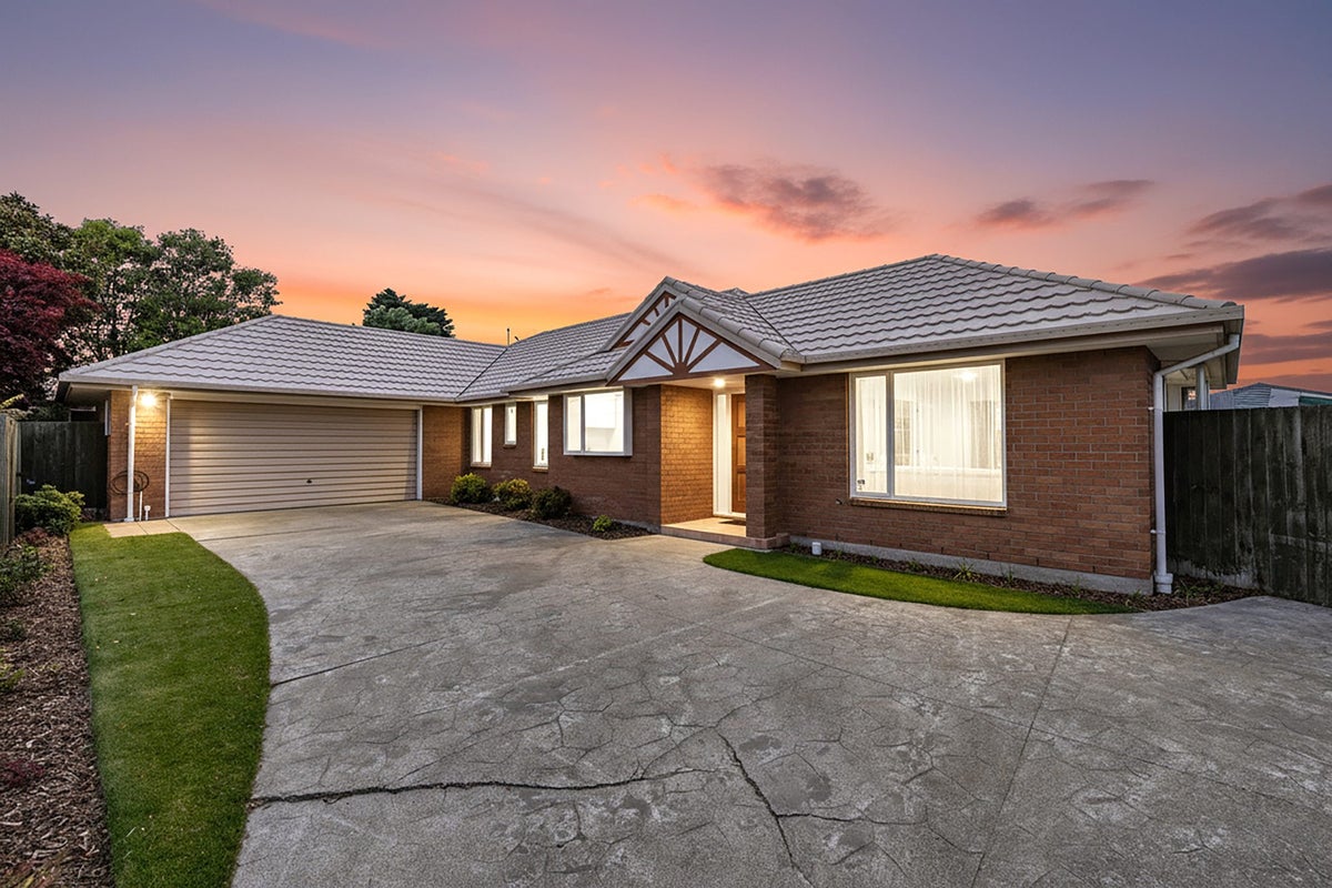 51 Showgate Avenue, Sockburn, Christchurch - Carousel 1