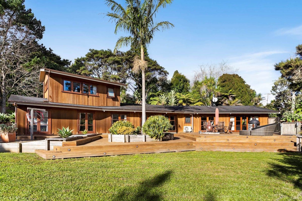 29 Outlook Road, Greenhithe, Auckland - Carousel 1