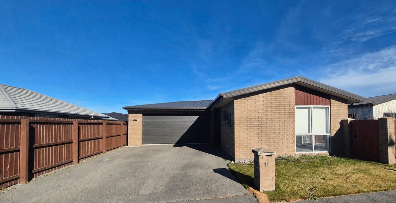 10 Davaar Crescent, Broomfield, Christchurch - Carousel 1