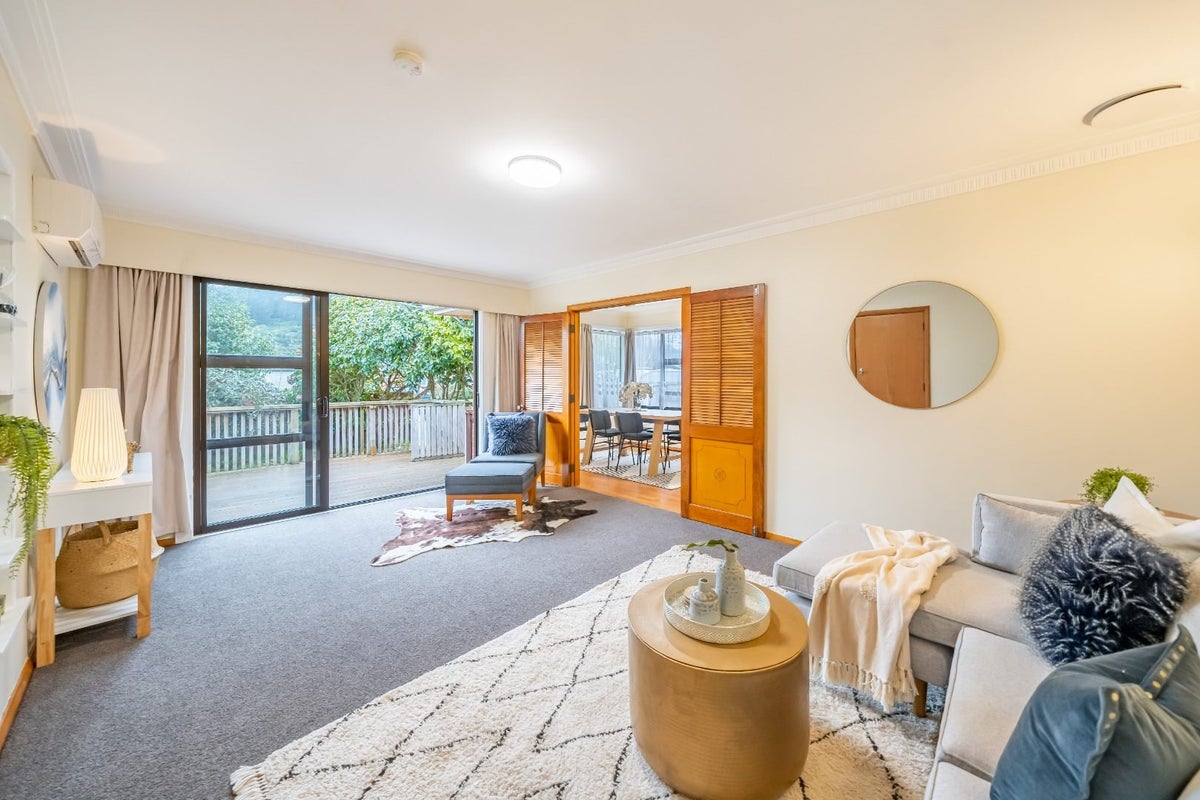 41 McLeod Street, Elderslea, Upper Hutt - Carousel 2