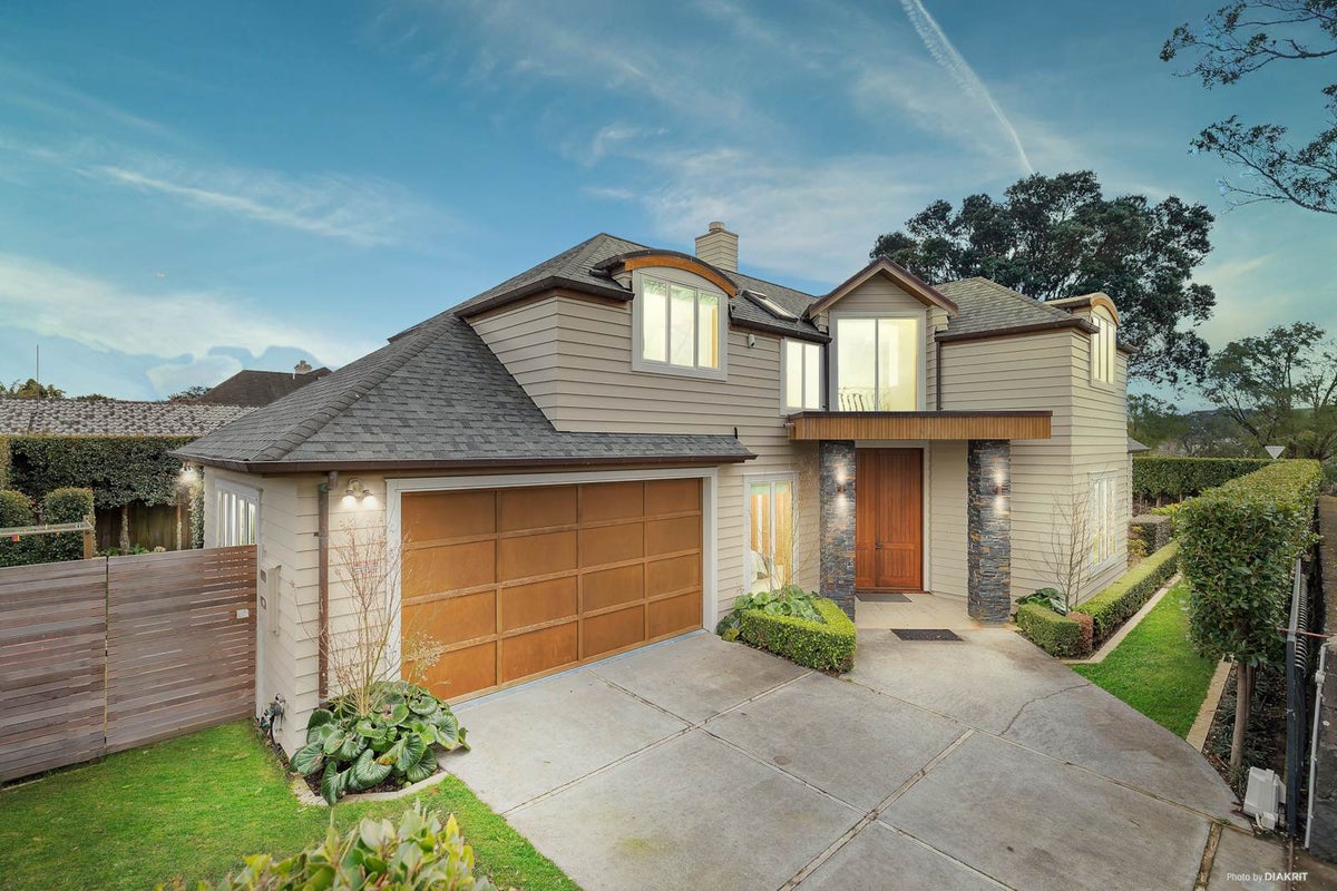 33 Wapiti Avenue, Greenlane, Auckland - Carousel 1