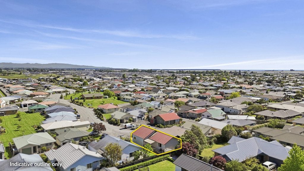 2 Fernlea Rise, Richmond, Richmond - Carousel 14
