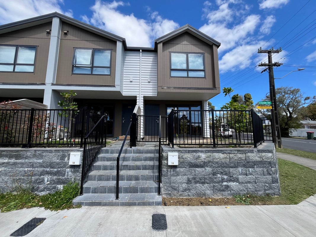1A Dundale Avenue, Blockhouse Bay, Auckland - Carousel 1