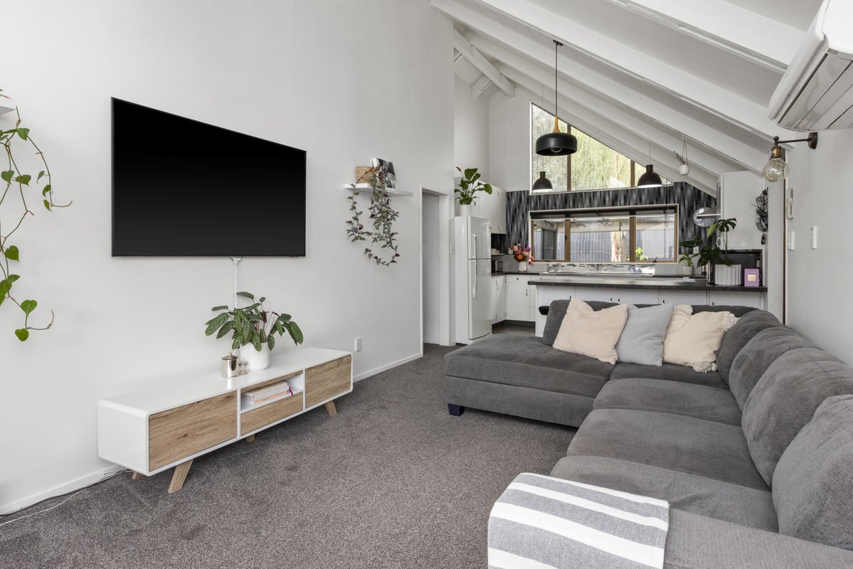 19B Laurent Place, Greenmeadows, Napier - Carousel 1