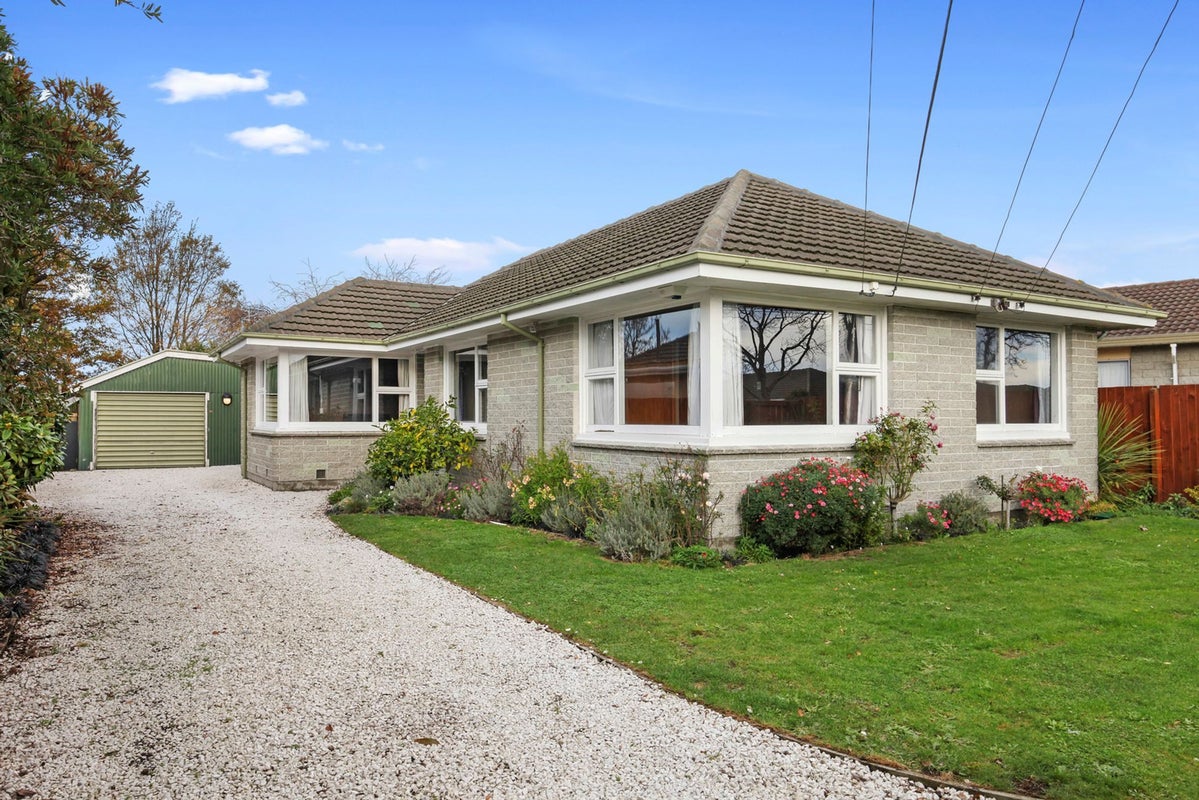 7 Carters Road, Aranui, Christchurch - Carousel 1