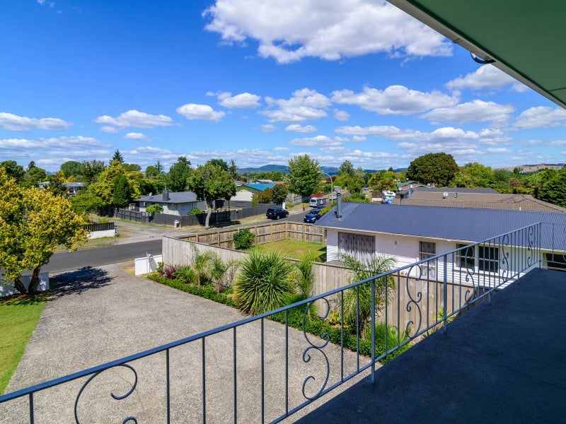 34 Joanne Crescent, Pukehangi, Rotorua - Carousel 2