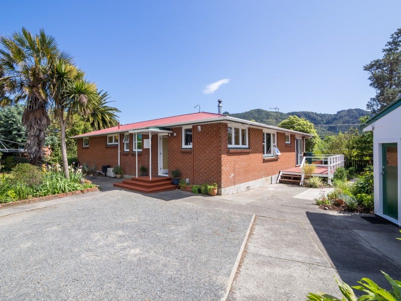 1/17 Clouston Park Road, Clouston Park, Upper Hutt - Carousel 2