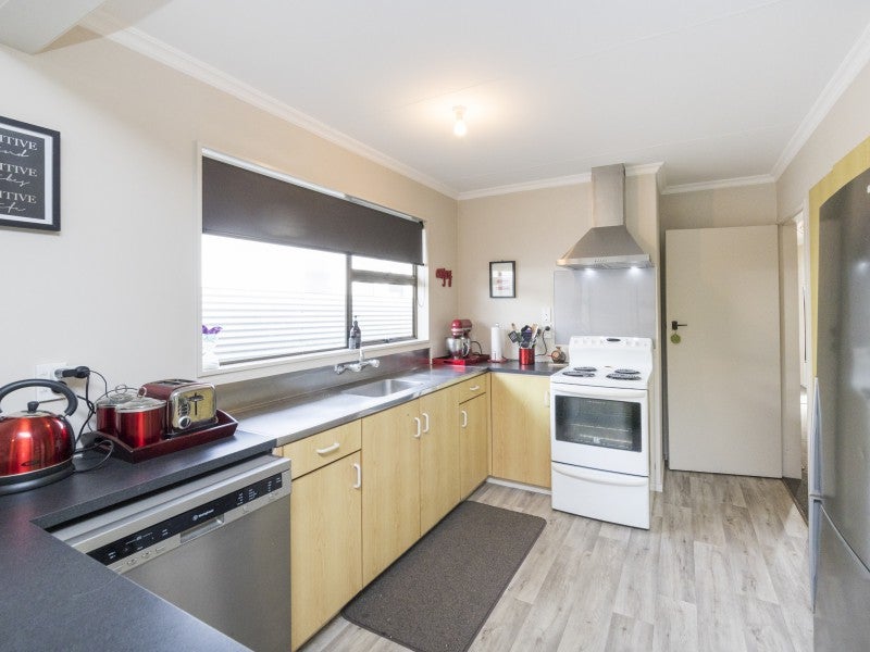 7 Purdie Place, Milson, Palmerston North - Carousel 2
