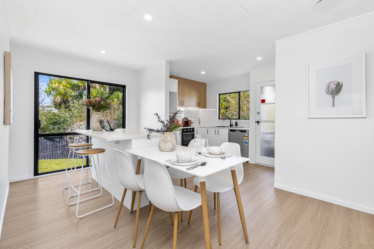 14 Mile Place, Henderson, Auckland - Carousel 2
