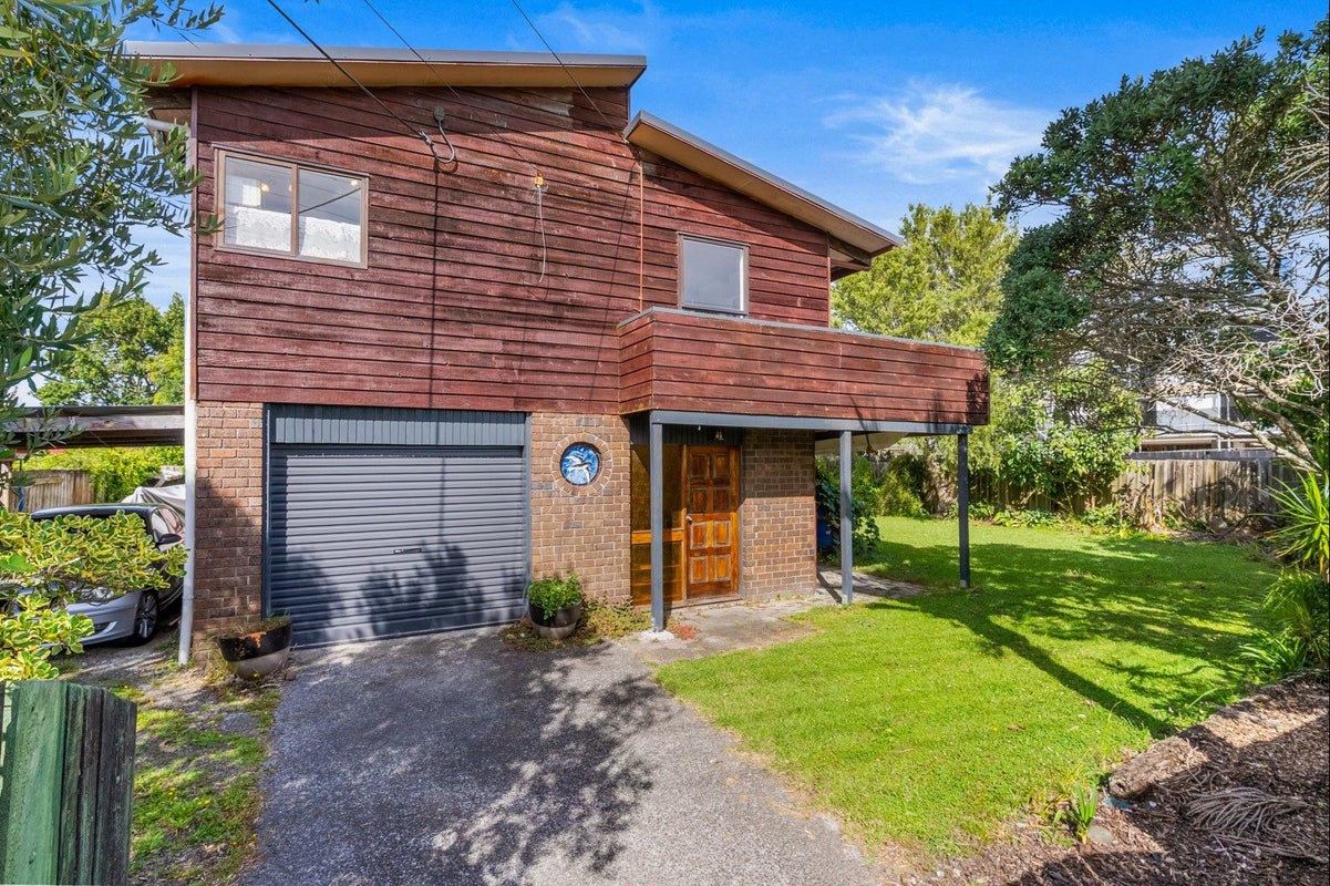 1/3 Puriri Street, Takapuna, Auckland - Carousel 1