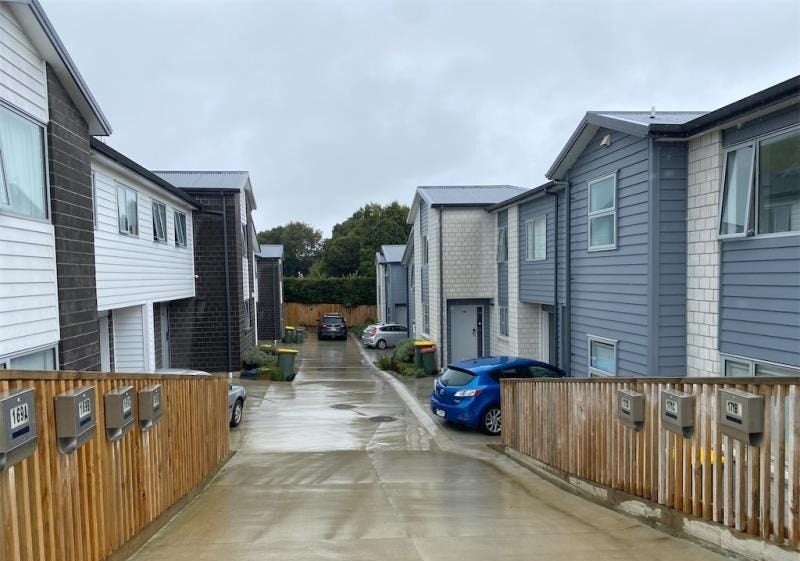 66 Peverill Crescent, Papatoetoe, Auckland - Carousel 1