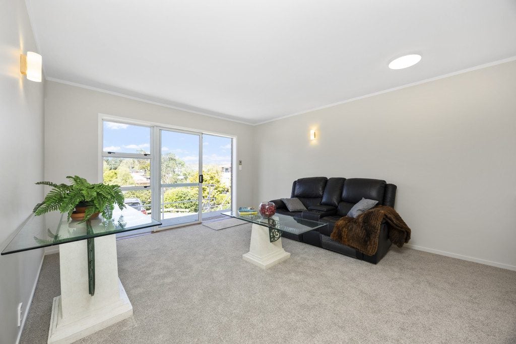 11/16 Willerton Avenue, New Lynn, Auckland - Carousel 1