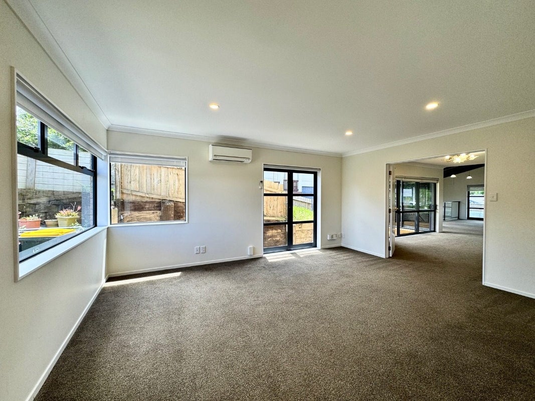 25 Chieftain Rise, Goodwood Heights, Auckland - Carousel 2