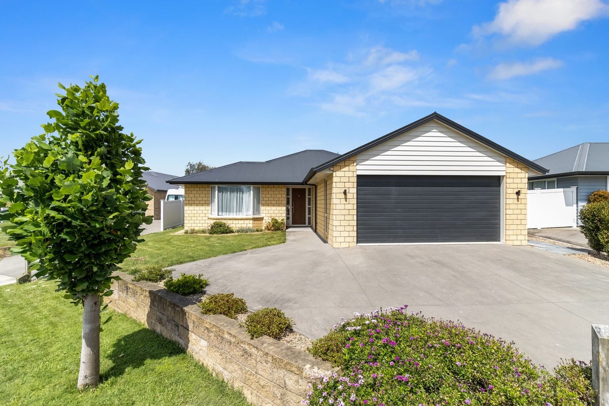 6 Lennie Lane, Kihikihi, Te Awamutu - Carousel 1