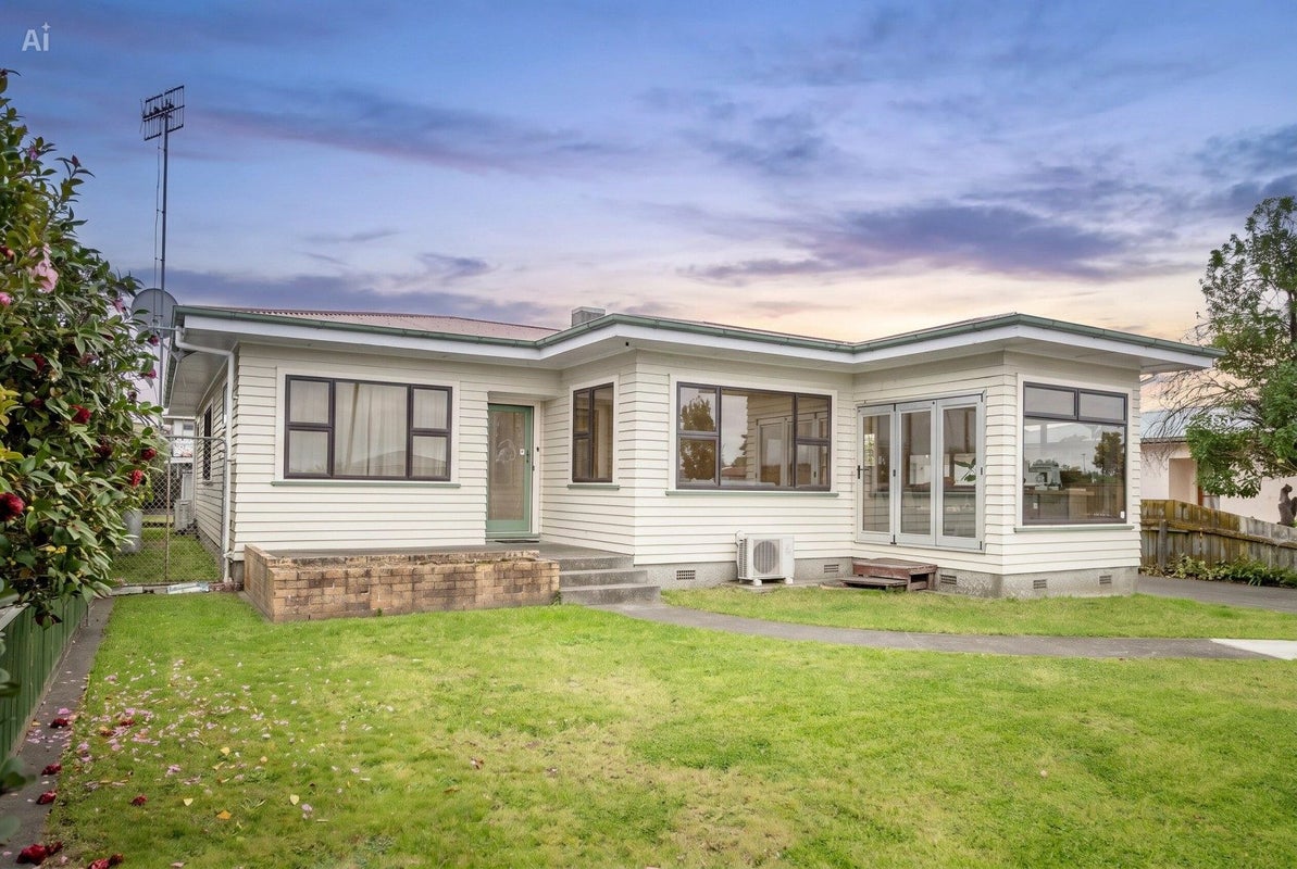 269 Kennedy Road, Onekawa, Napier - Carousel 1