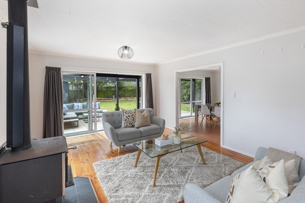 12 Heathglen Avenue, Parklands, Christchurch - Carousel 2