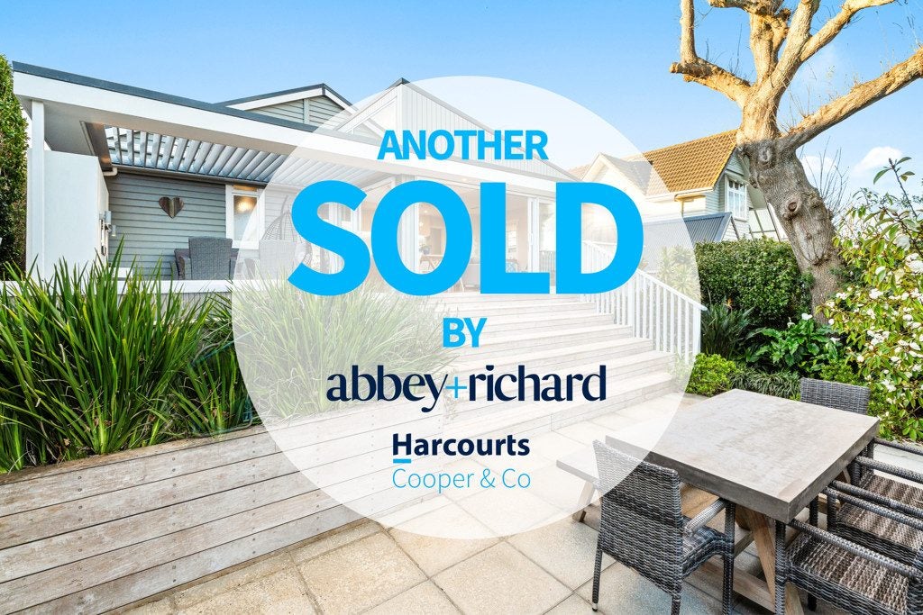 8 Highland Road, Mount Albert, Auckland - Carousel 1