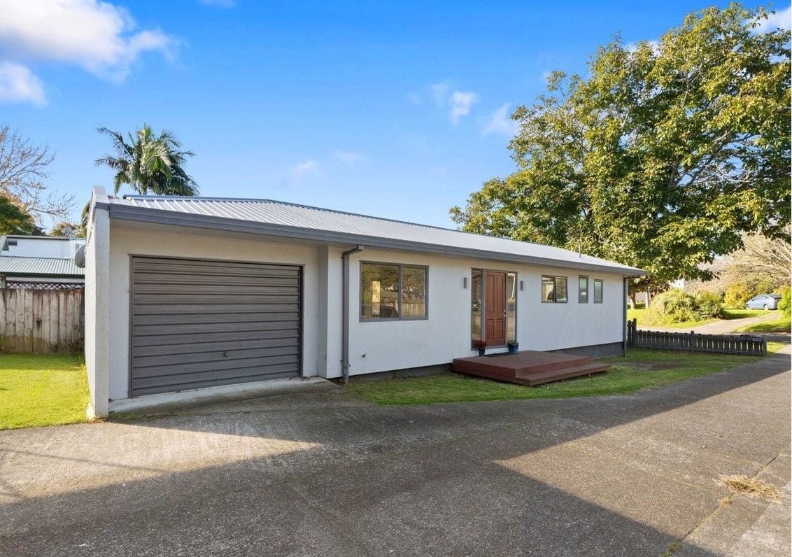 5A Manley Grove, Gate Pa, Tauranga - Carousel 2