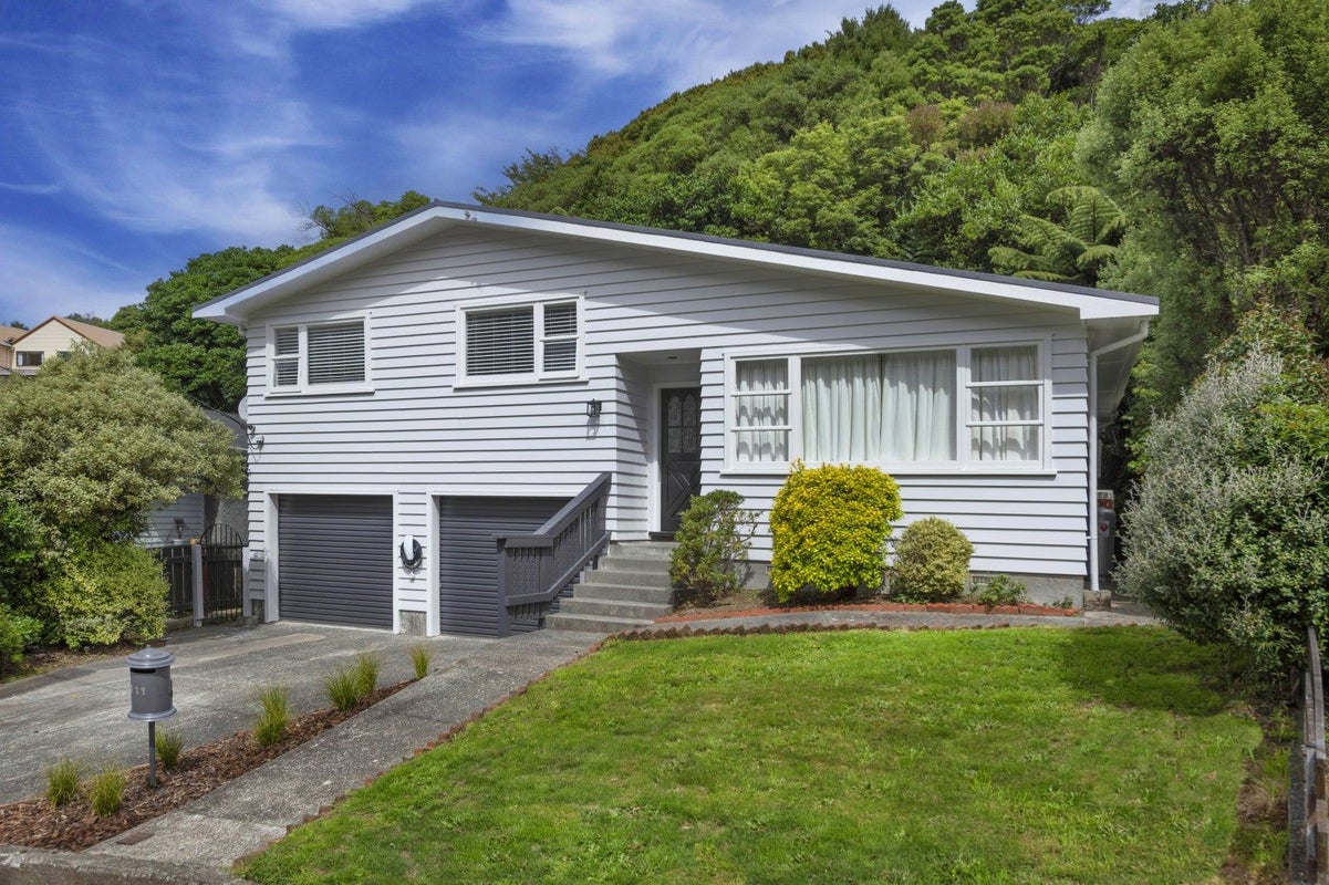 111 Awarua Street, Ngaio, Wellington - Carousel 1
