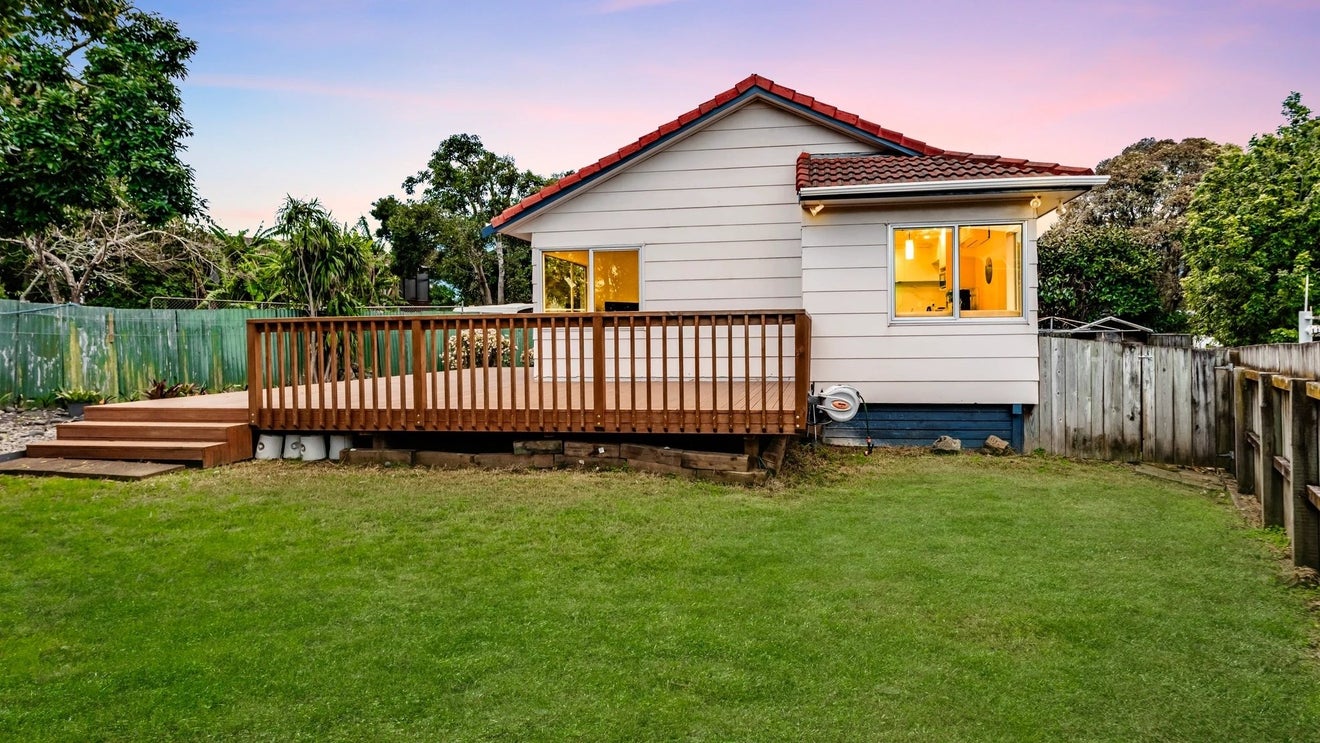 11A Laud Avenue, Ellerslie, Auckland - Carousel 1